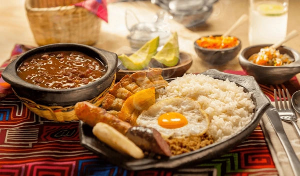 Platillos Locales (Gastronomía Colombiana)